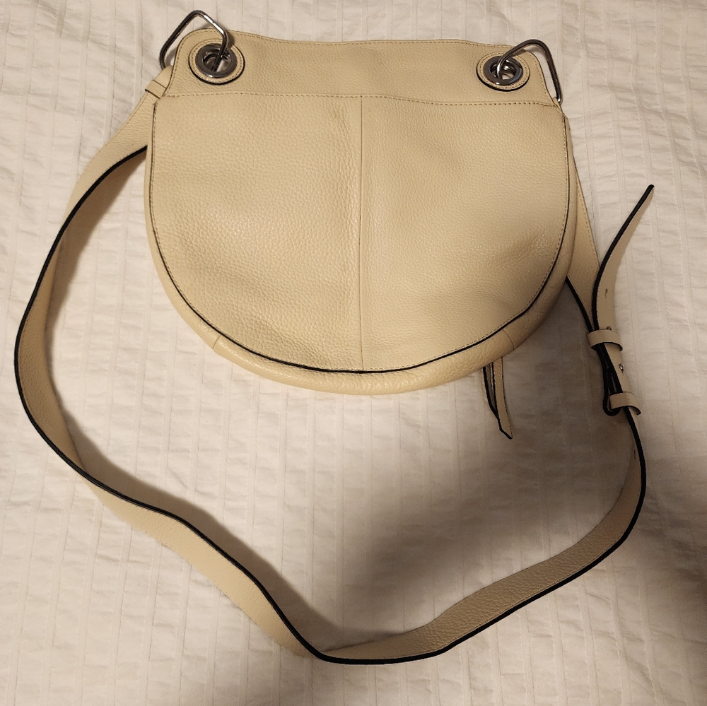 Like New Vince Camuto Faria Crossbody - Chic & Practical!